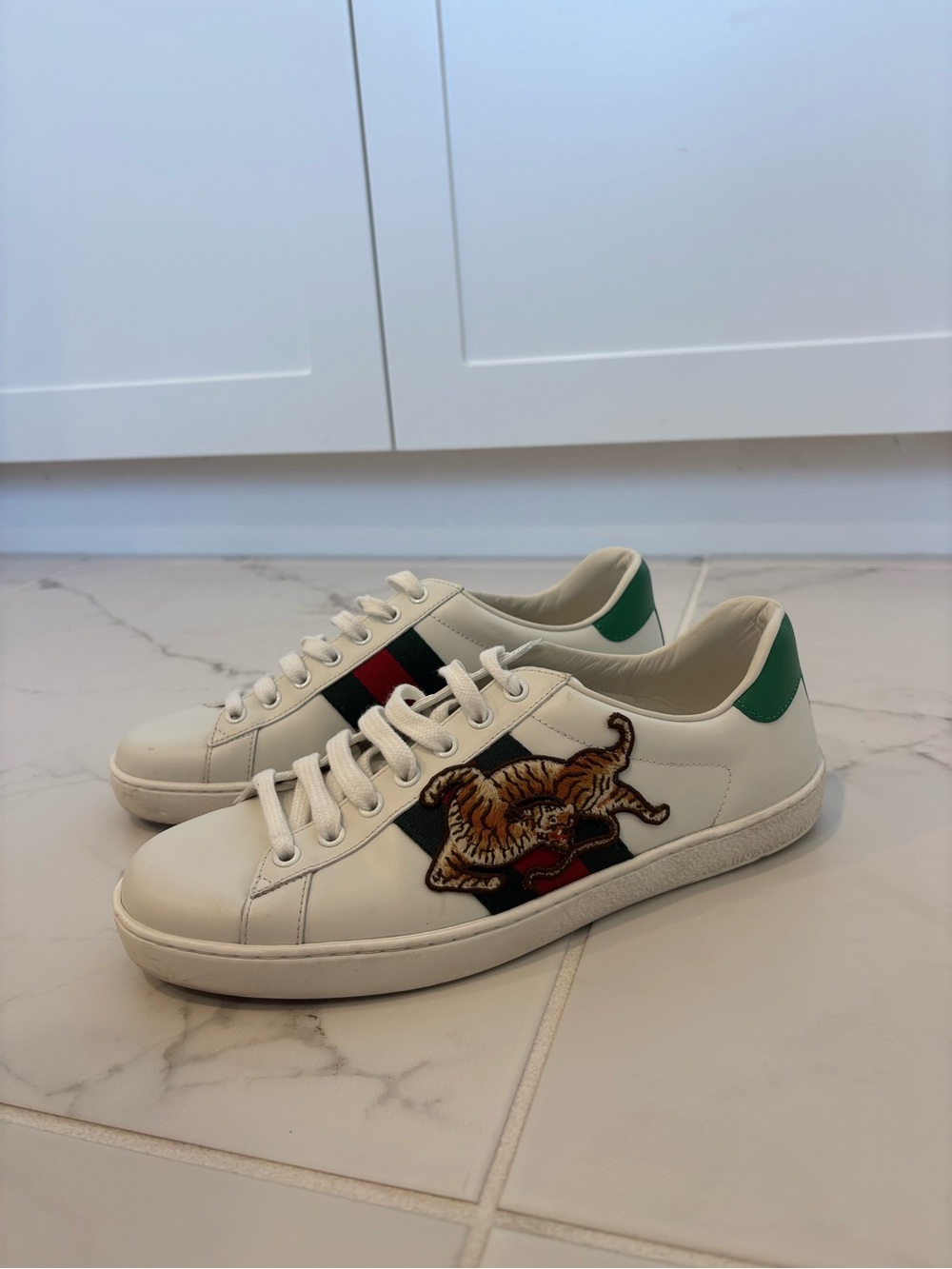 Gucci White Ace Sneakers with Tiger - Picture 2 of 7